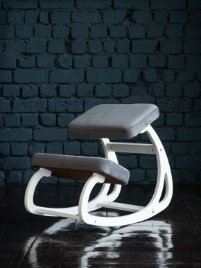 Балансирующий коленный стул Конёк Горбунёк (Белый) в Кургане - kurgan.ok-mebel.com | фото 2