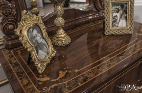 Комод 4 ящика с Зеркалом Патрисия (караваджо) в Кургане - kurgan.ok-mebel.com | фото 3