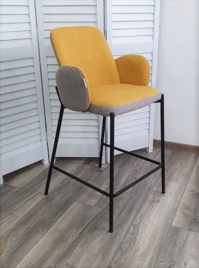 Полубарный стул NYX (H=65cm) VF106 желтый / VF120 серый М-City в Кургане - kurgan.ok-mebel.com | фото
