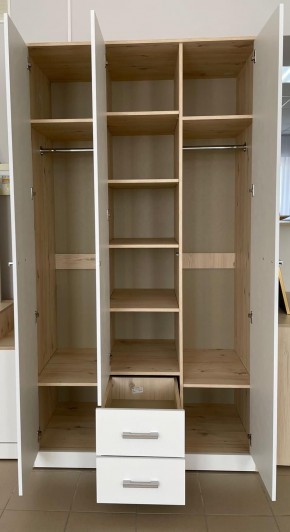 Шкаф "Милана" 3-х створчатый с 2 ящиками по центру в Кургане - kurgan.ok-mebel.com | фото 2